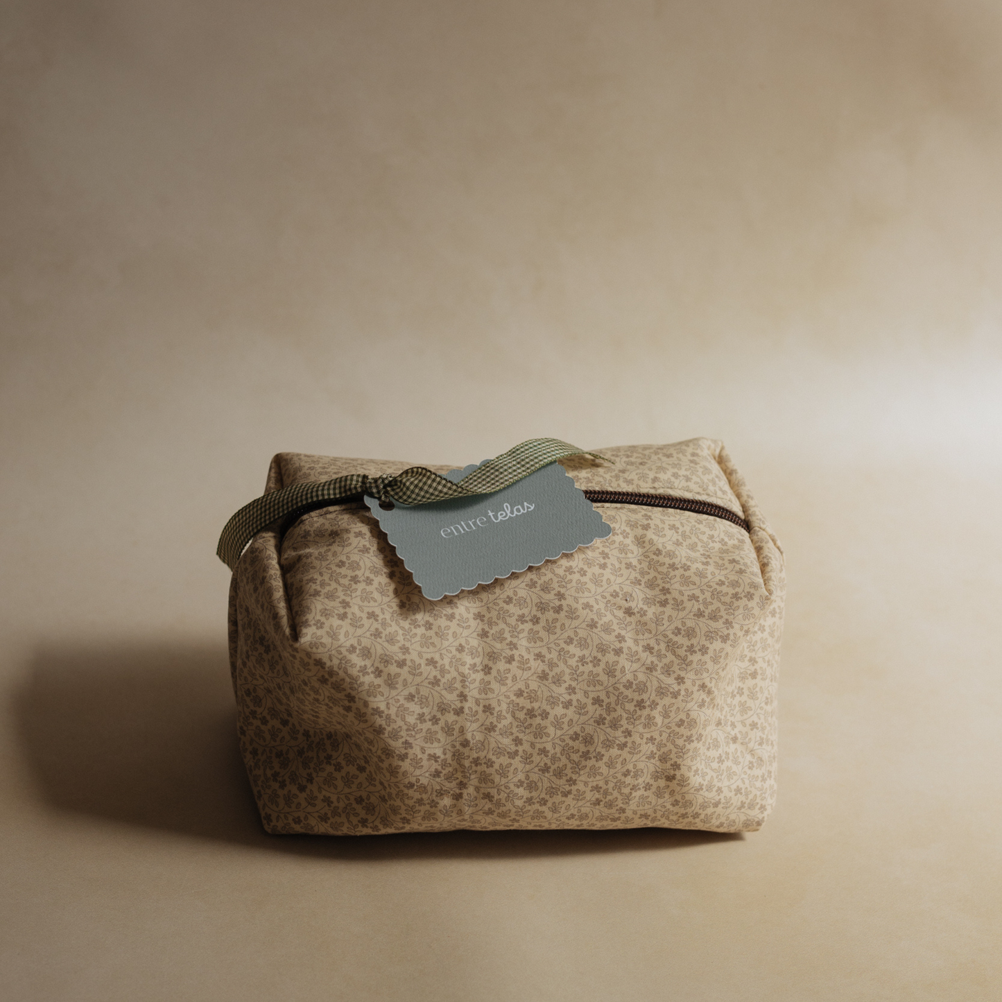 Cosmetiquera Flores Beige